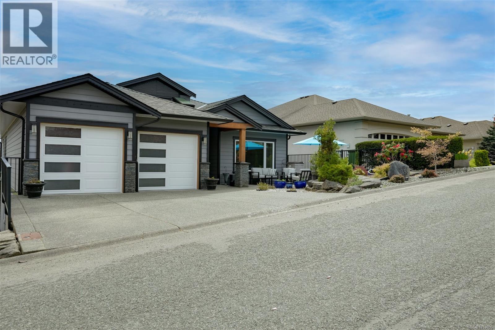 853 Country Club Dr, Cobble Hill