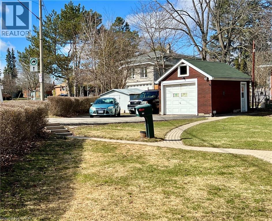 90 OSLER Drive - 22