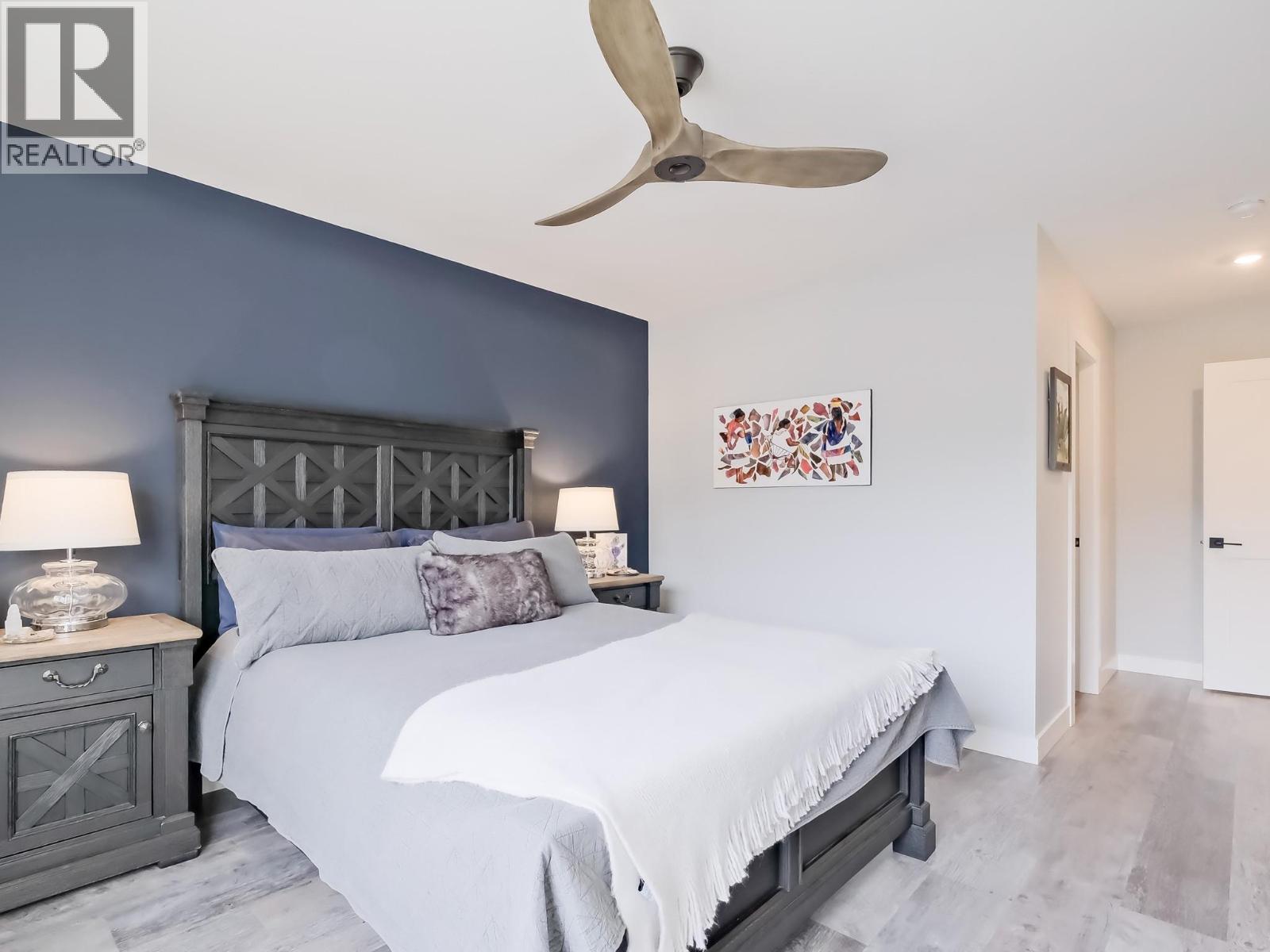 7016 WREN Drive, Osoyoos