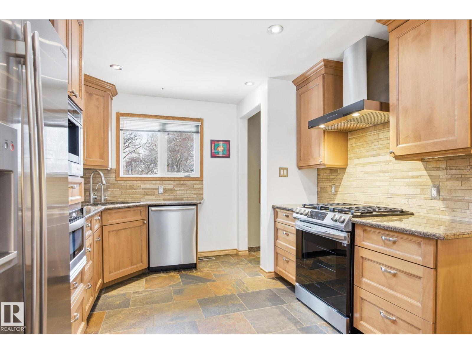 10222 73 ST NW, Edmonton