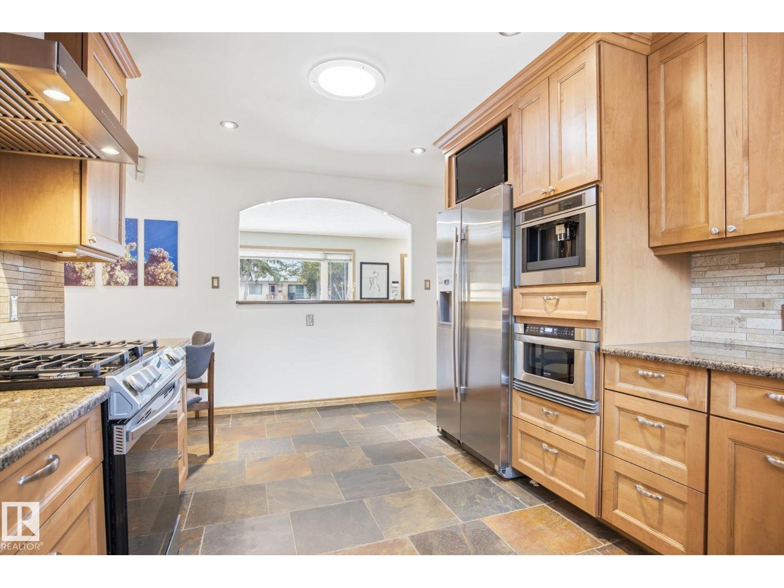 10222 73 ST NW, Edmonton