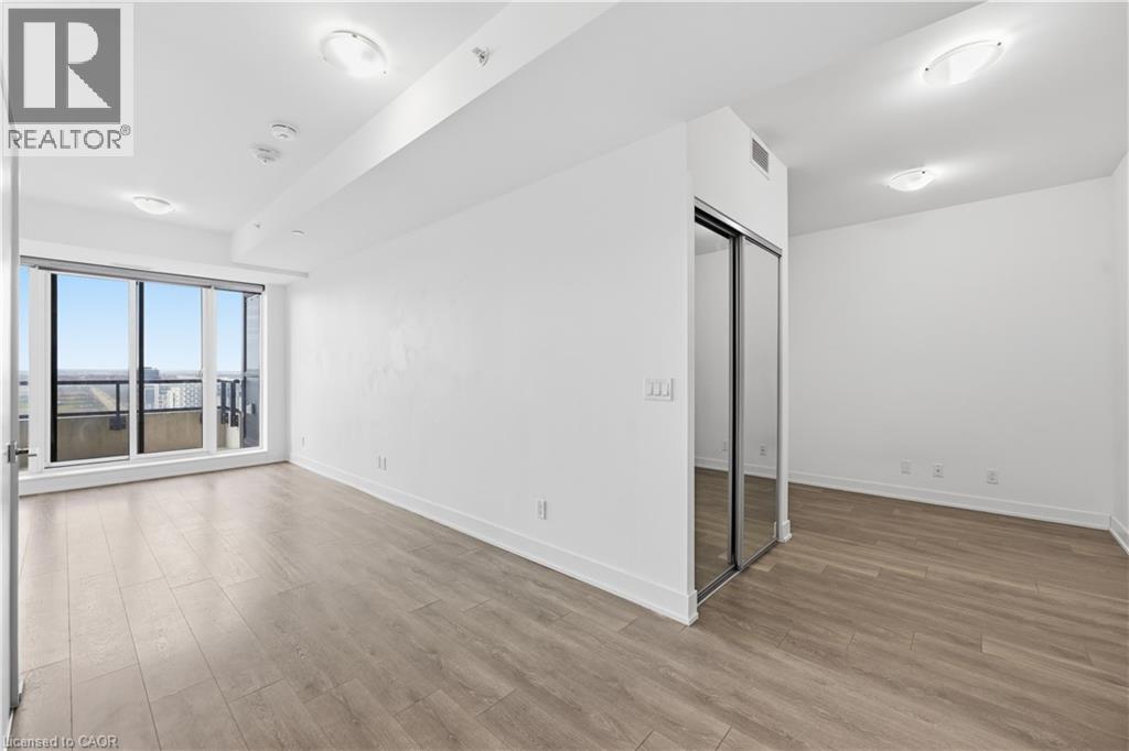 297 OAK WALK Drive Unit# 2407, Oakville, Ontario, L6H3R6 — Photo 4