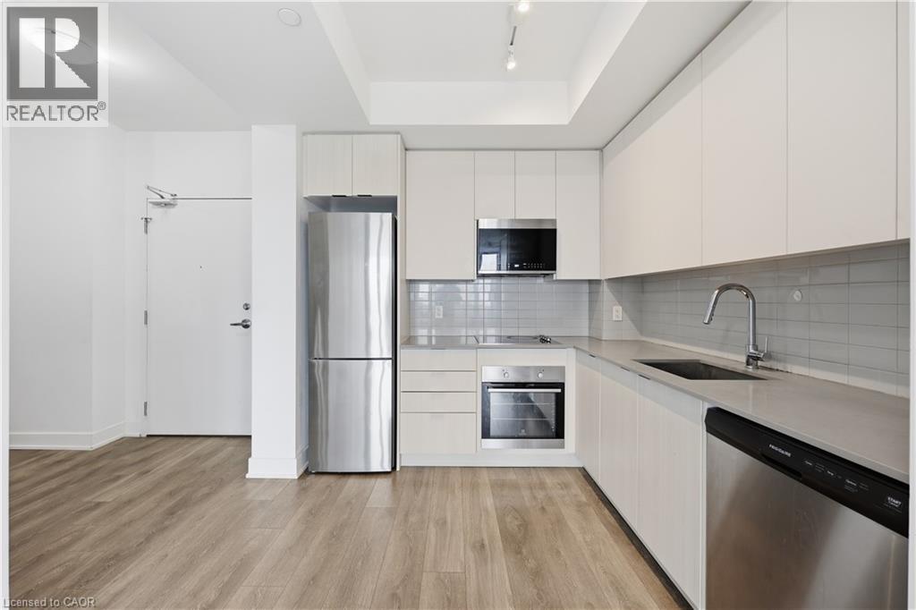 297 OAK WALK Drive Unit# 2407, Oakville, Ontario, L6H3R6 — Photo 7