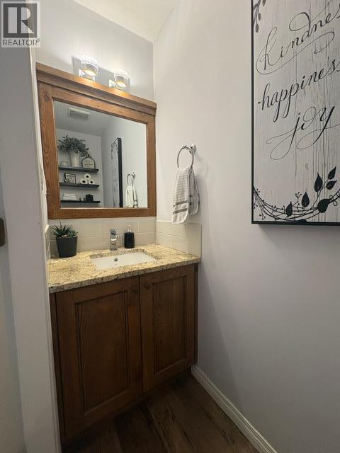 #222 575 Sutherland Avenue - 10