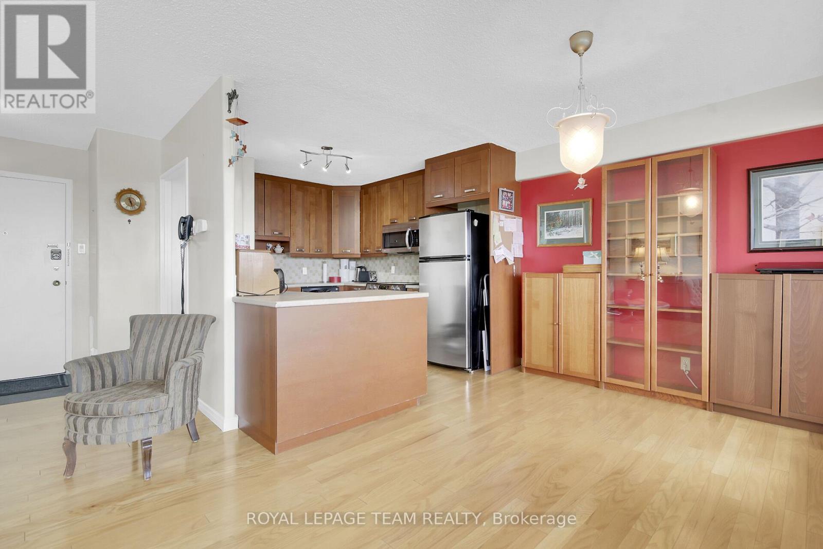 #408 3360 SOUTHGATE ROAD - 18