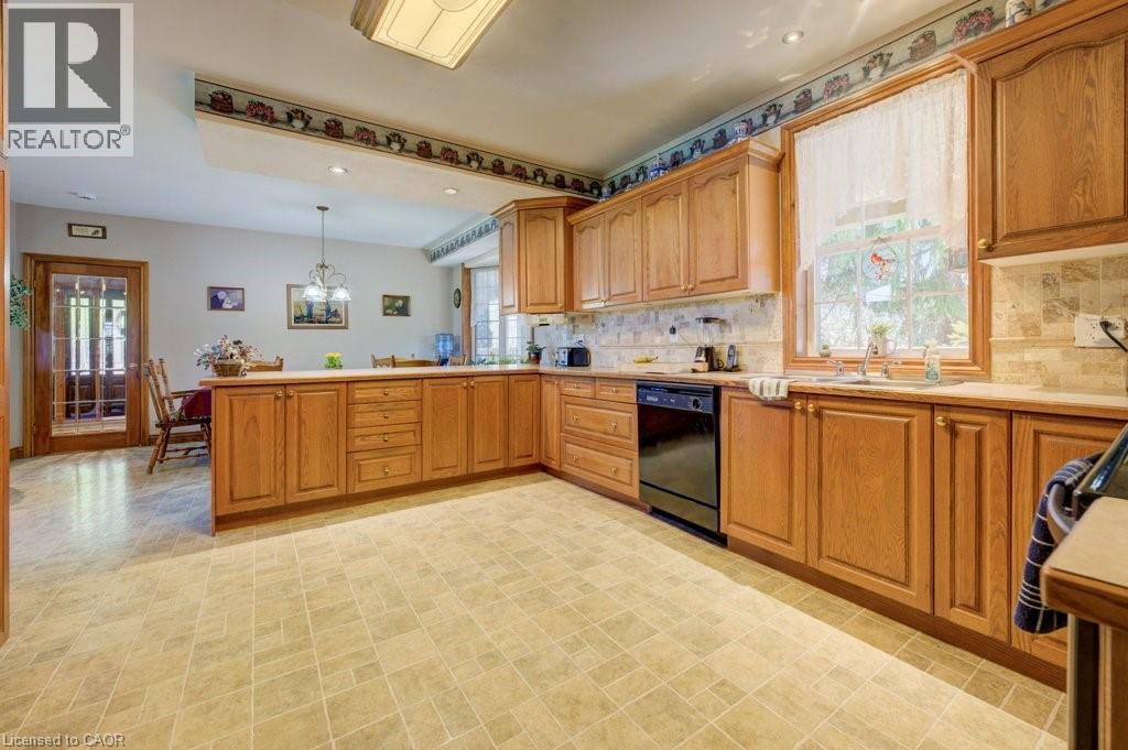 875 SAFARI Road, Hamilton, Ontario, L8B1S9 — Photo 11