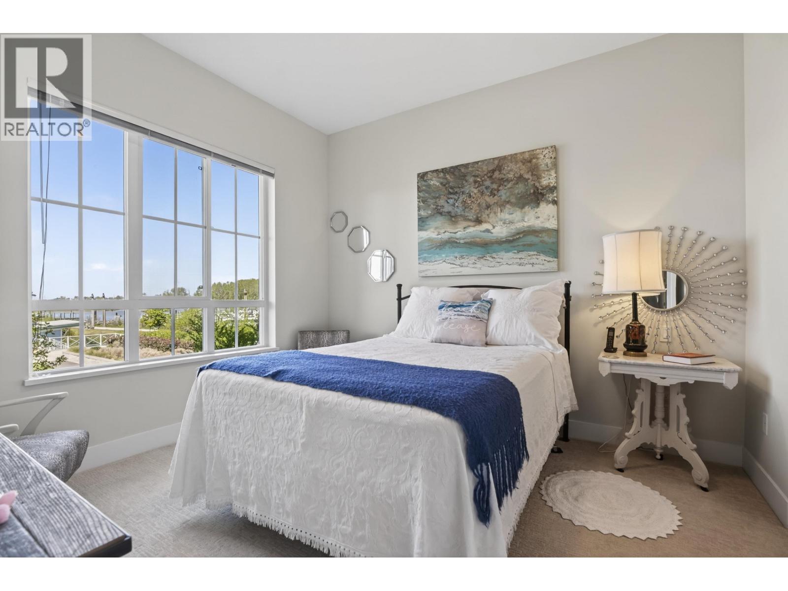 #206-5535 ADMIRAL Way, Delta