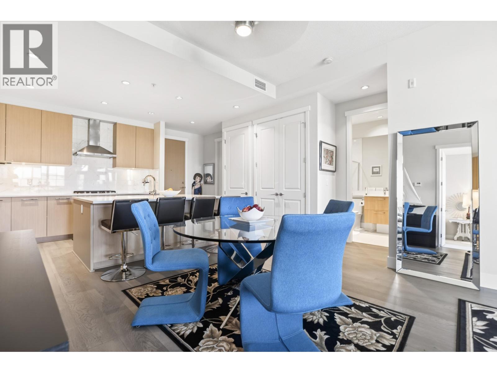 #206-5535 ADMIRAL Way, Delta