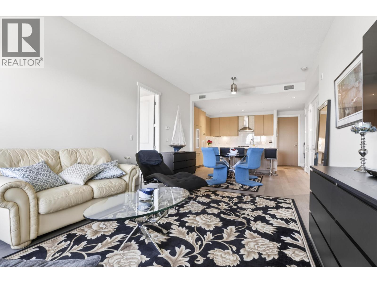 #206-5535 ADMIRAL Way, Delta