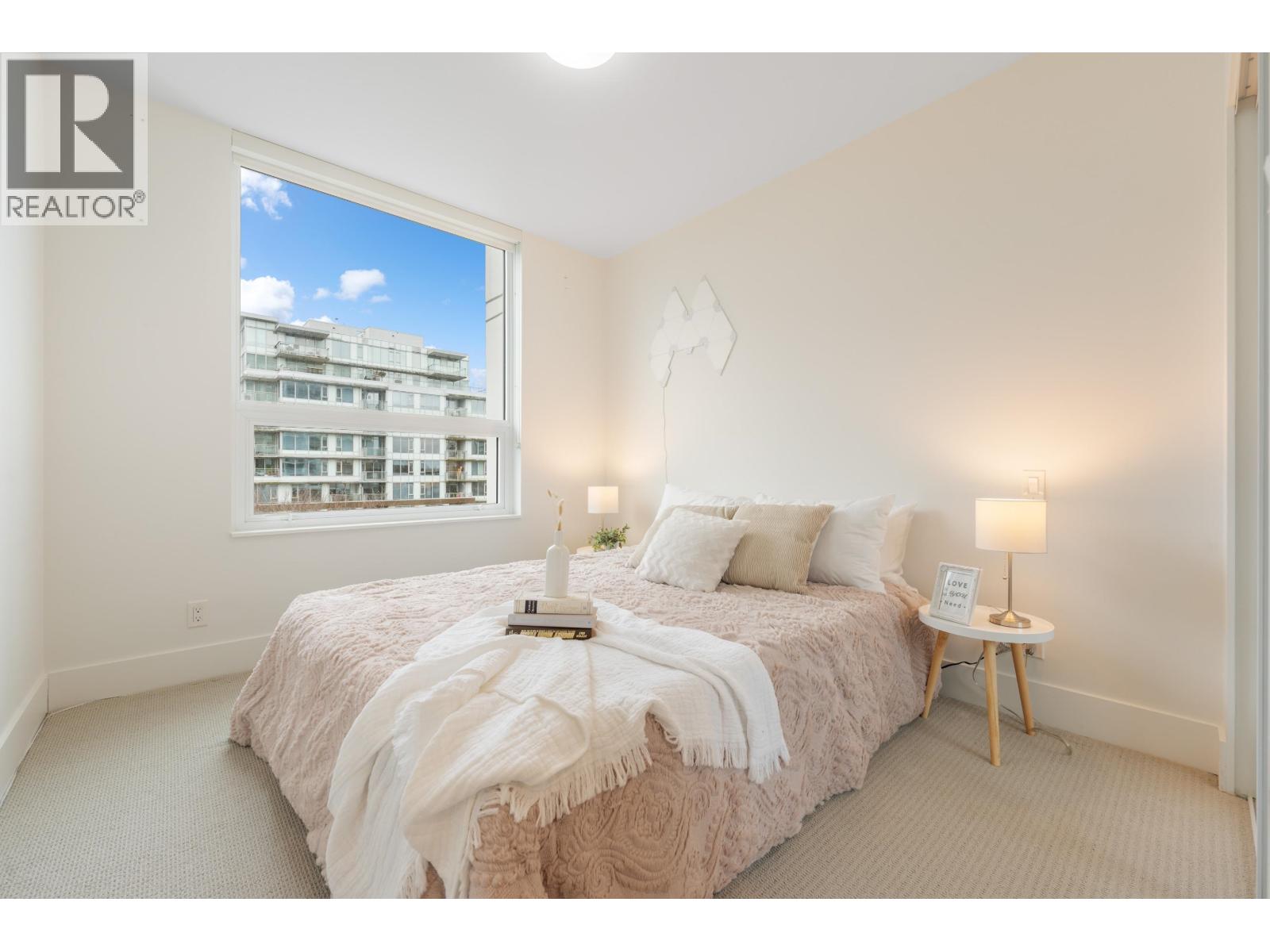 #703-5508 HOLLYBRIDGE Way, Richmond