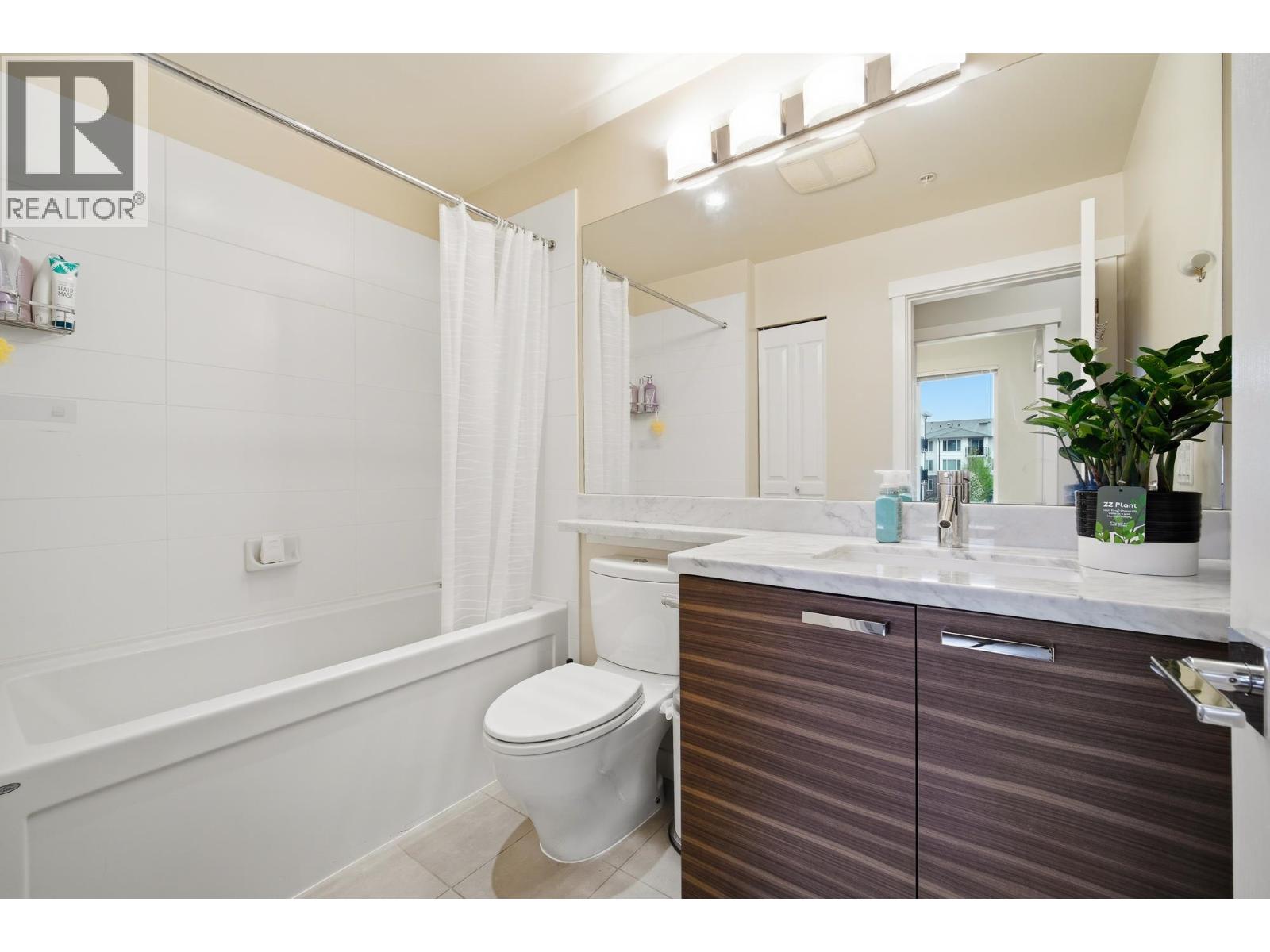 #339-9388 MCKIM Way, Richmond