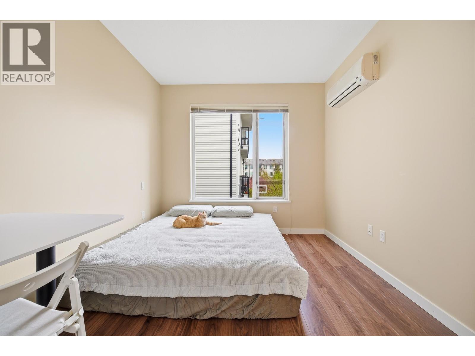 #339-9388 MCKIM Way, Richmond