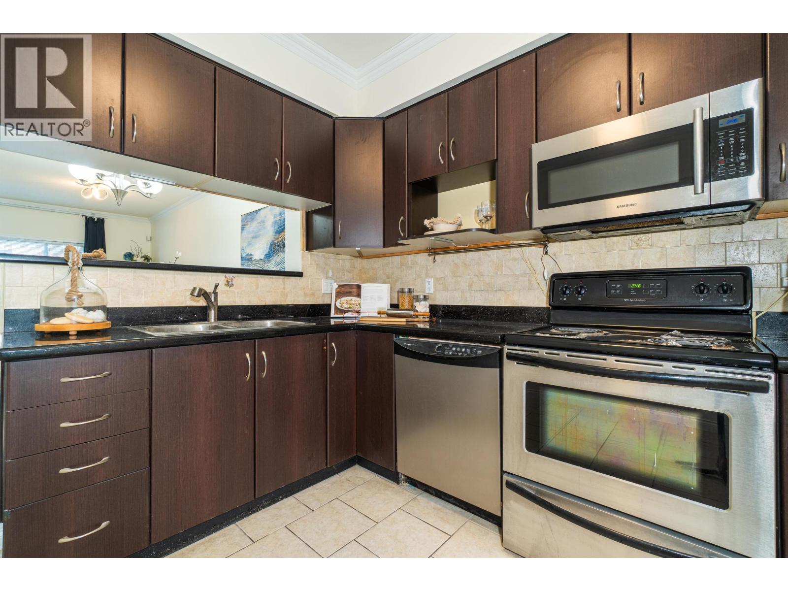 #18-9420 FERNDALE Road, Richmond