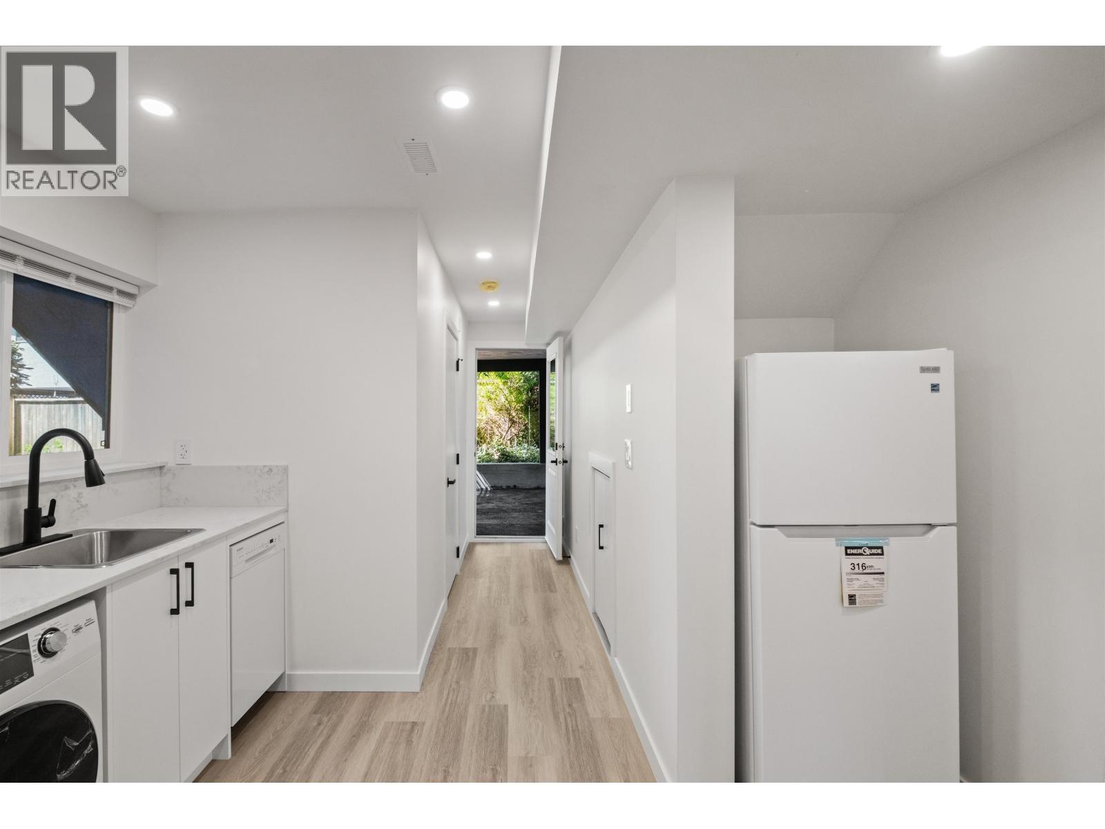 1344 PRAIRIE AVENUE, Port Coquitlam