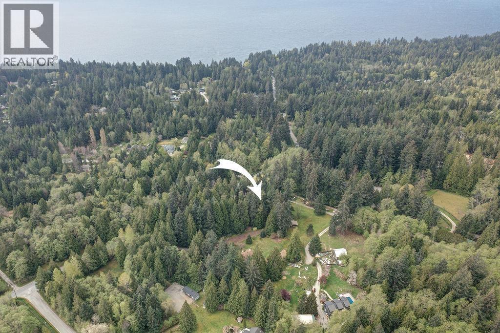 1317 LOCKYER ROAD, Roberts Creek