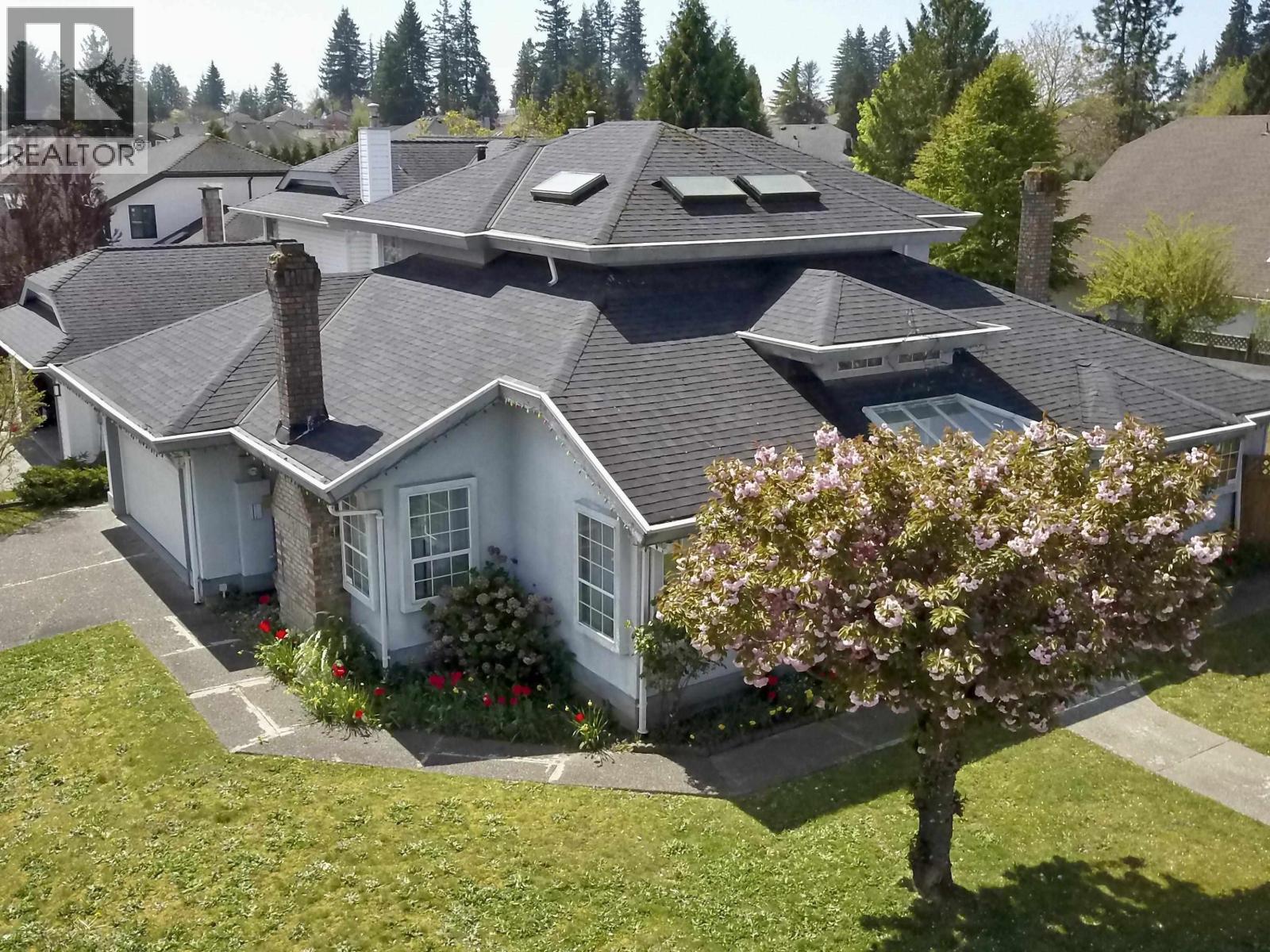 1888 WALNUT CRESCENT