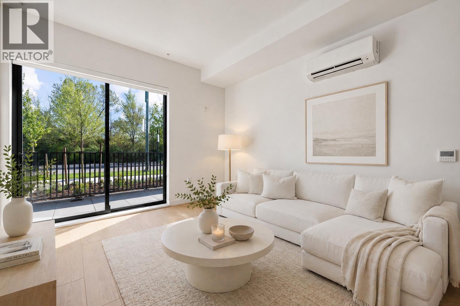 2405 N GRANDVIEW HIGHWAY