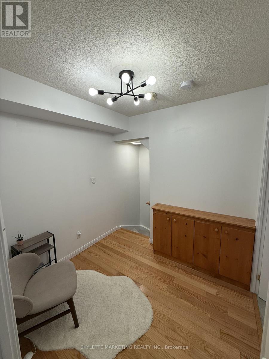 123 - 3 EVERSON DRIVE — photo 7