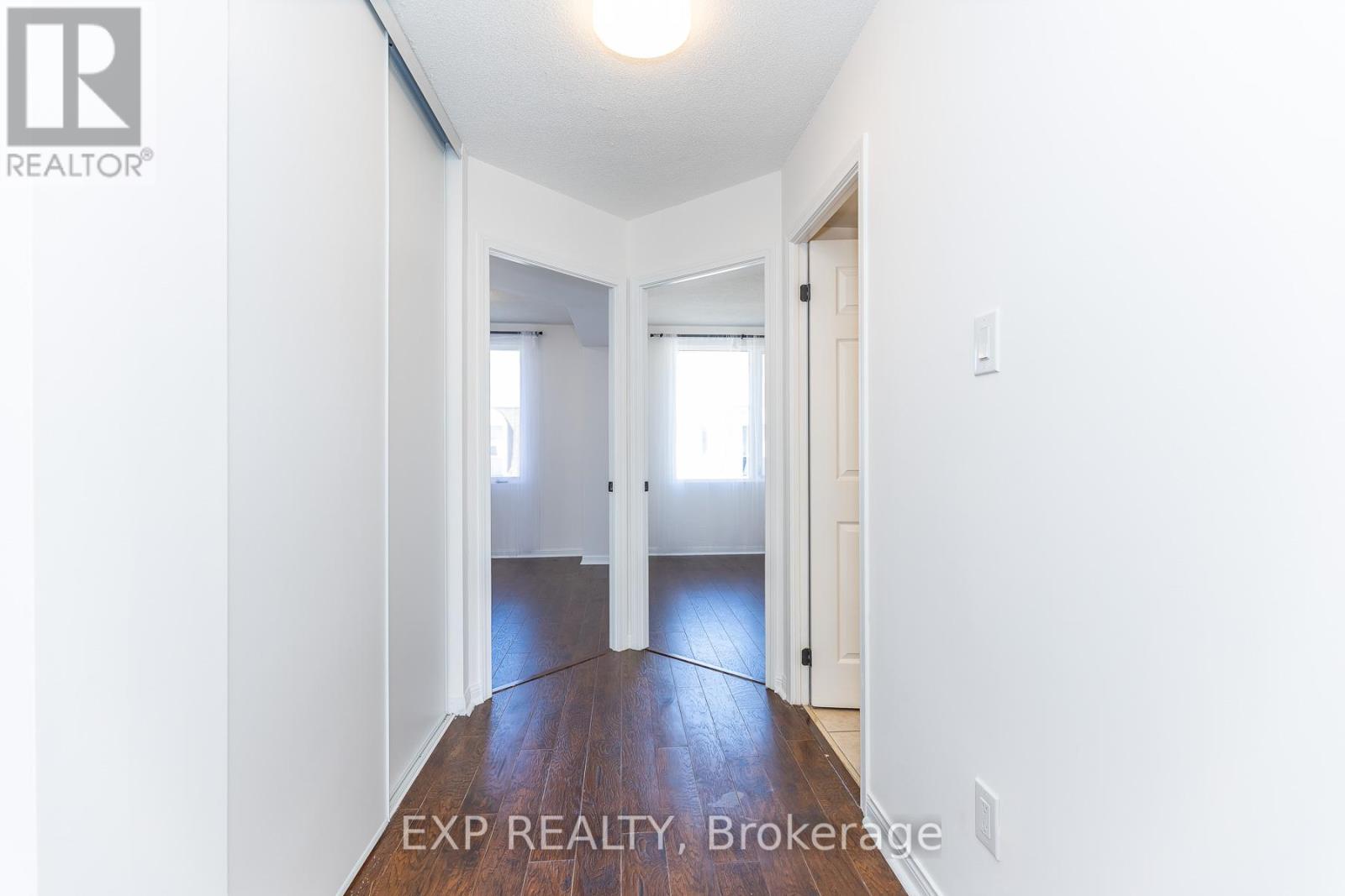 #2143 105 GEORGE APPLETON WAY - 25