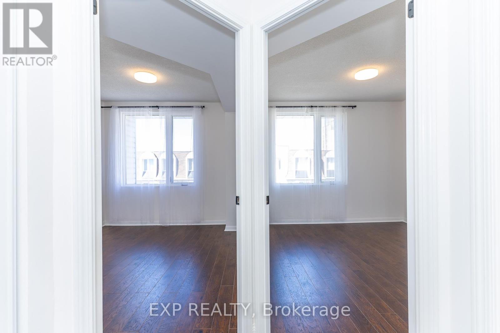 #2143 105 GEORGE APPLETON WAY - 29