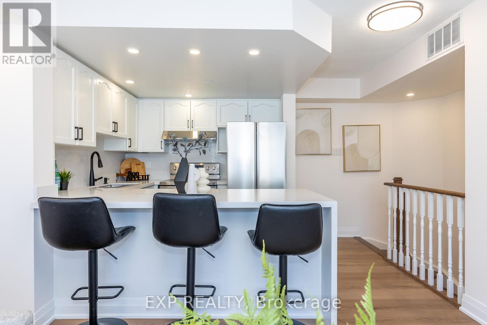 #2143 105 GEORGE APPLETON WAY - 6