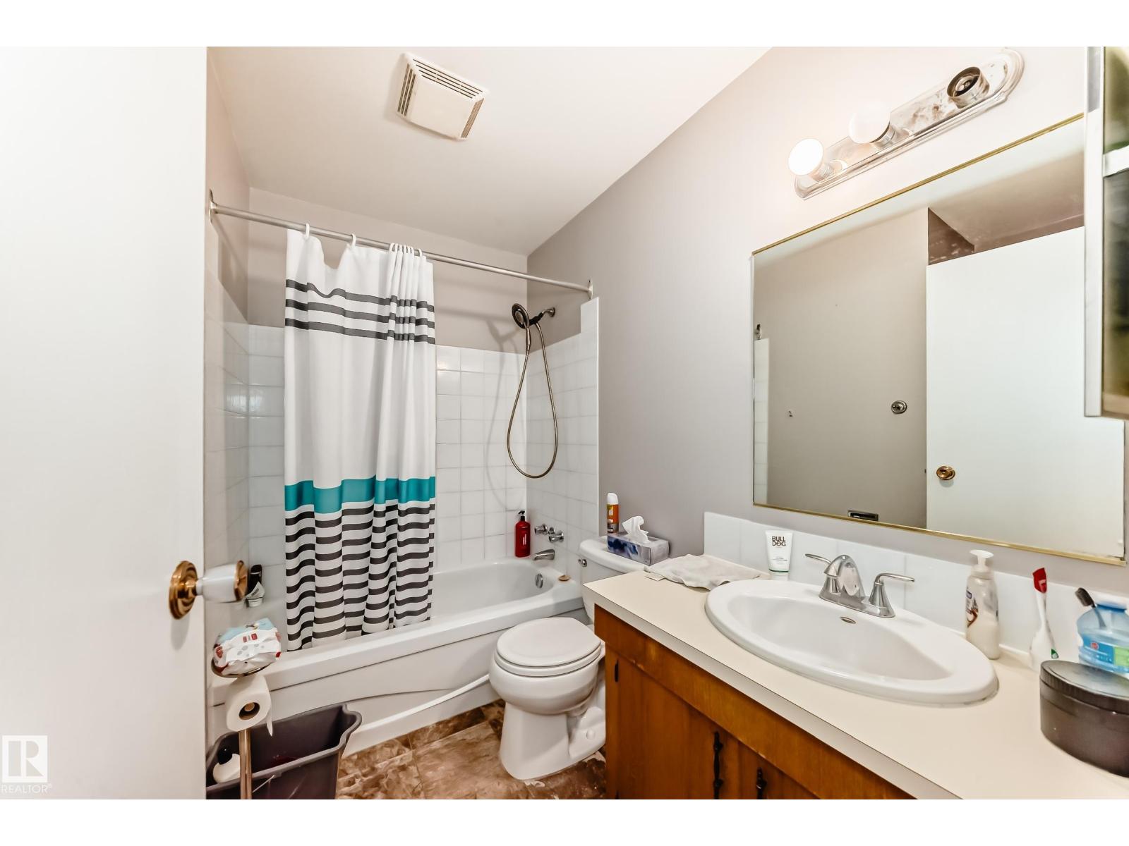 #305 14004 26 ST NW - 18