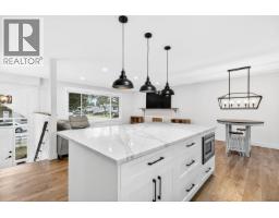 21099 Berry Avenue, Maple Ridge, BC V2X7V3 Photo 17