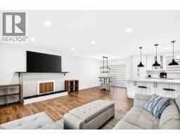 21099 Berry Avenue, Maple Ridge, BC V2X7V3 Photo 6