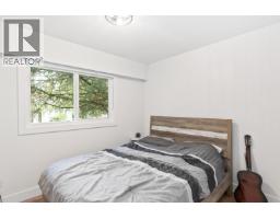 21099 Berry Avenue, Maple Ridge, BC V2X7V3 Photo 13