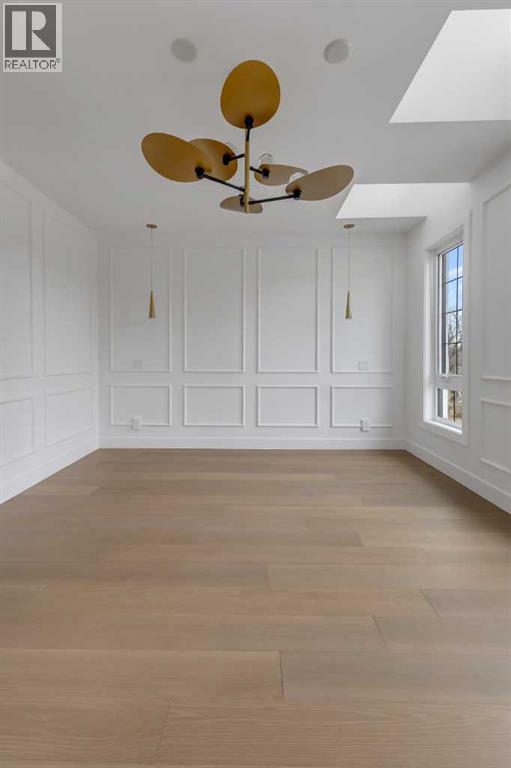 2613 35 Street SW - 21