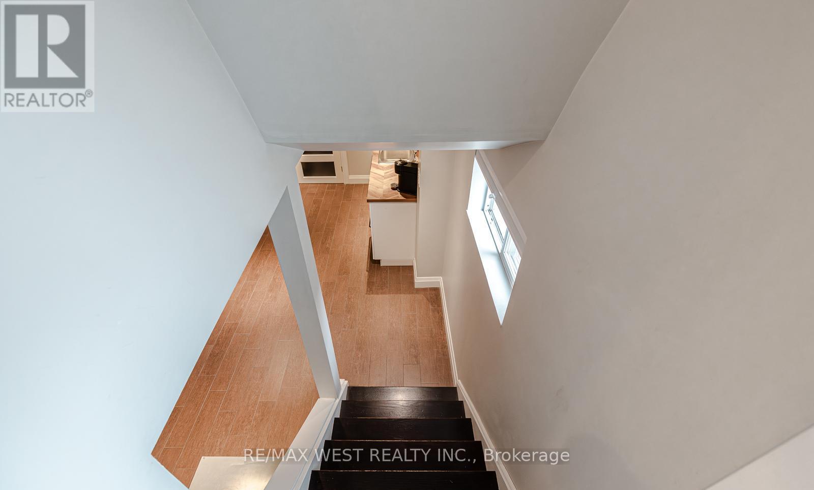 17 SAYBROOK AVENUE — photo 21