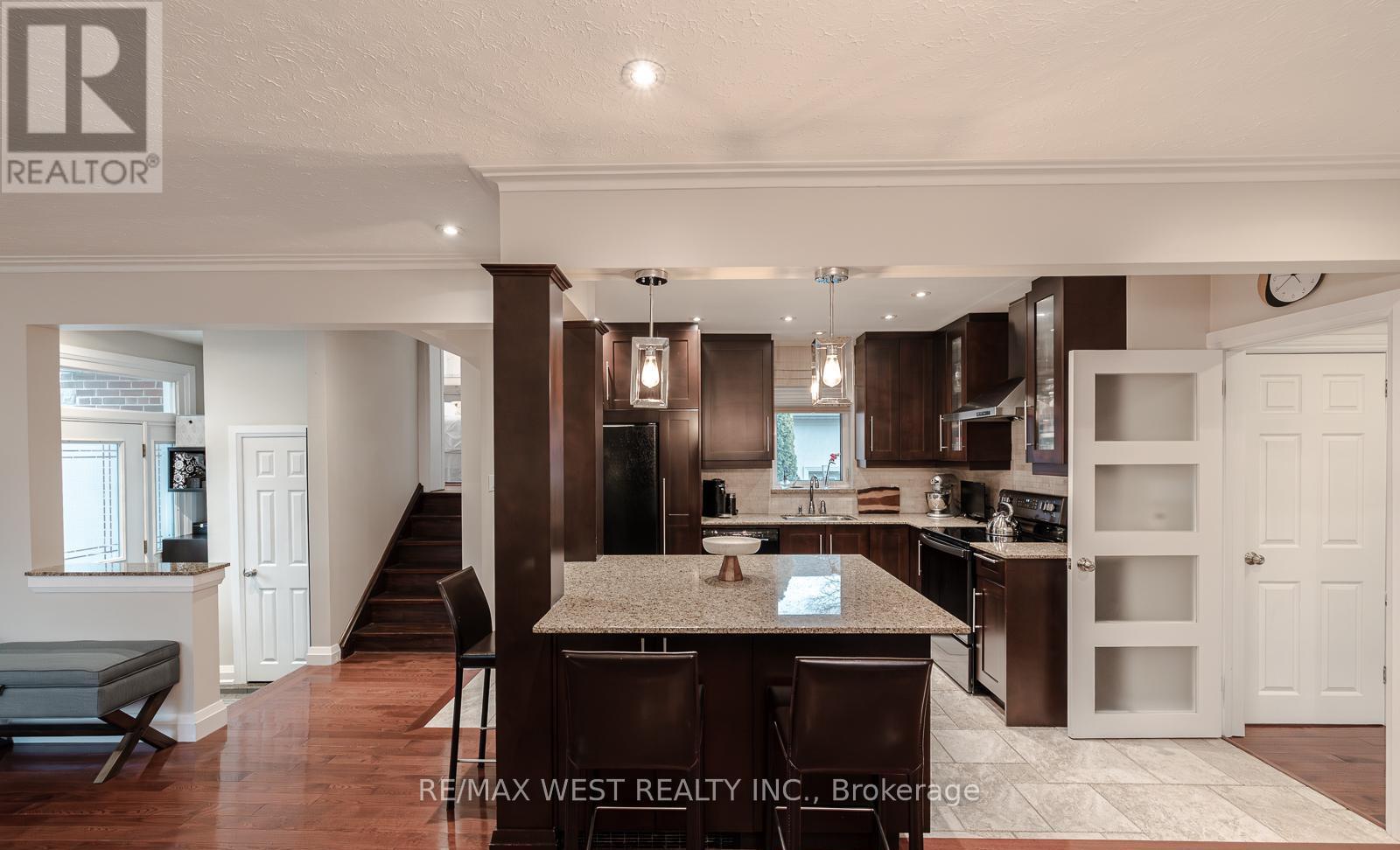 17 SAYBROOK AVENUE — photo 13