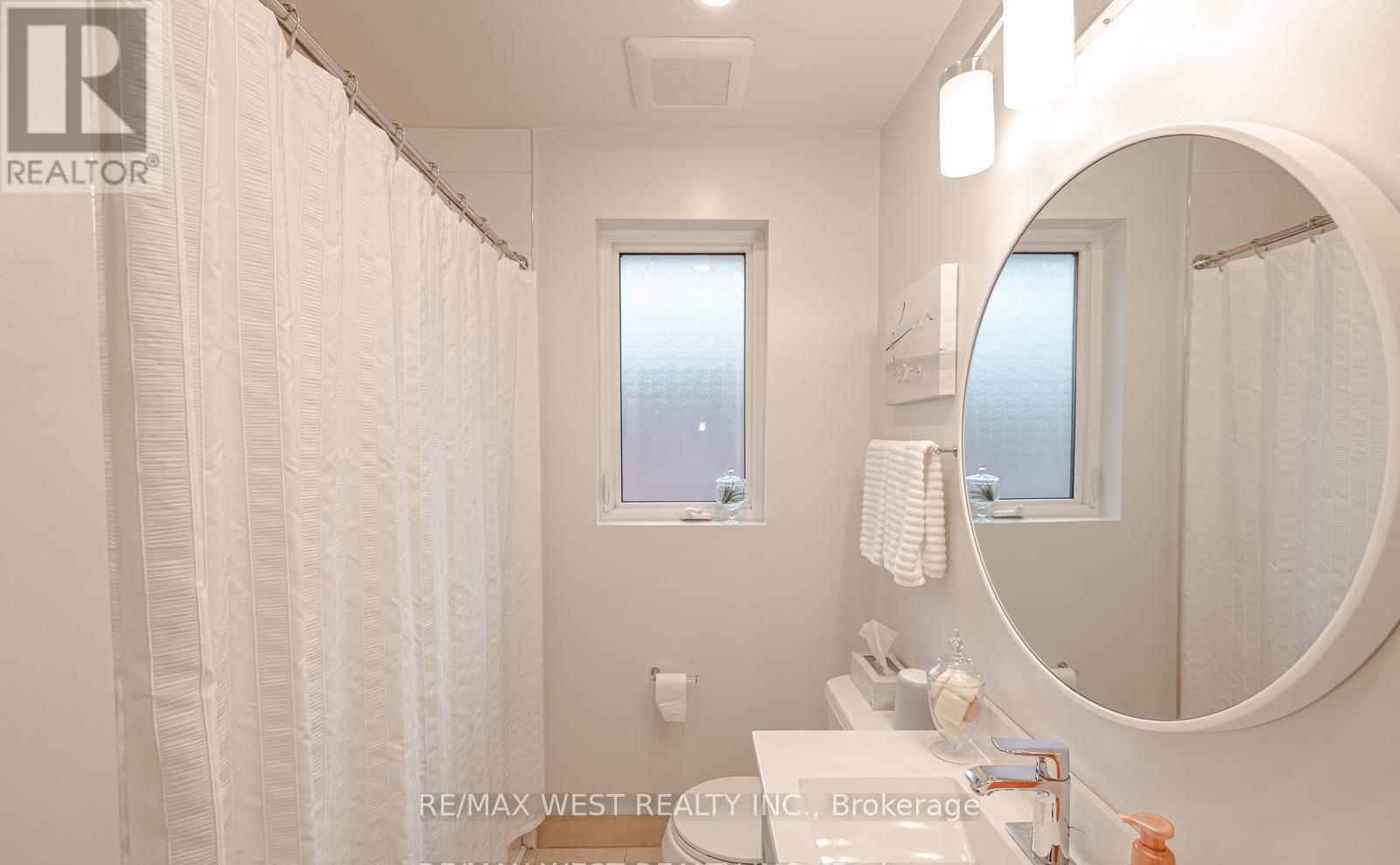 17 SAYBROOK AVENUE — photo 20