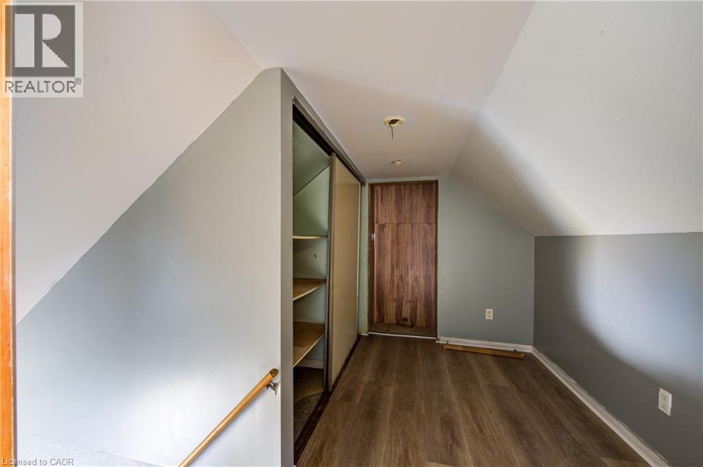 1 RATHGAR Street, London, Ontario, N5Z1Y3 — Photo 16