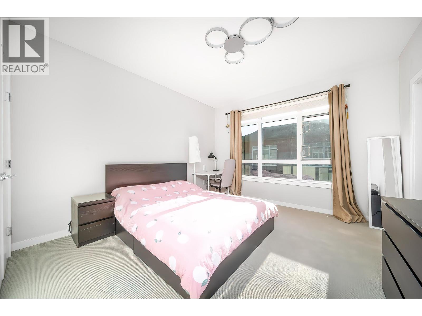 #10-4991 NO. 5 Road, Richmond