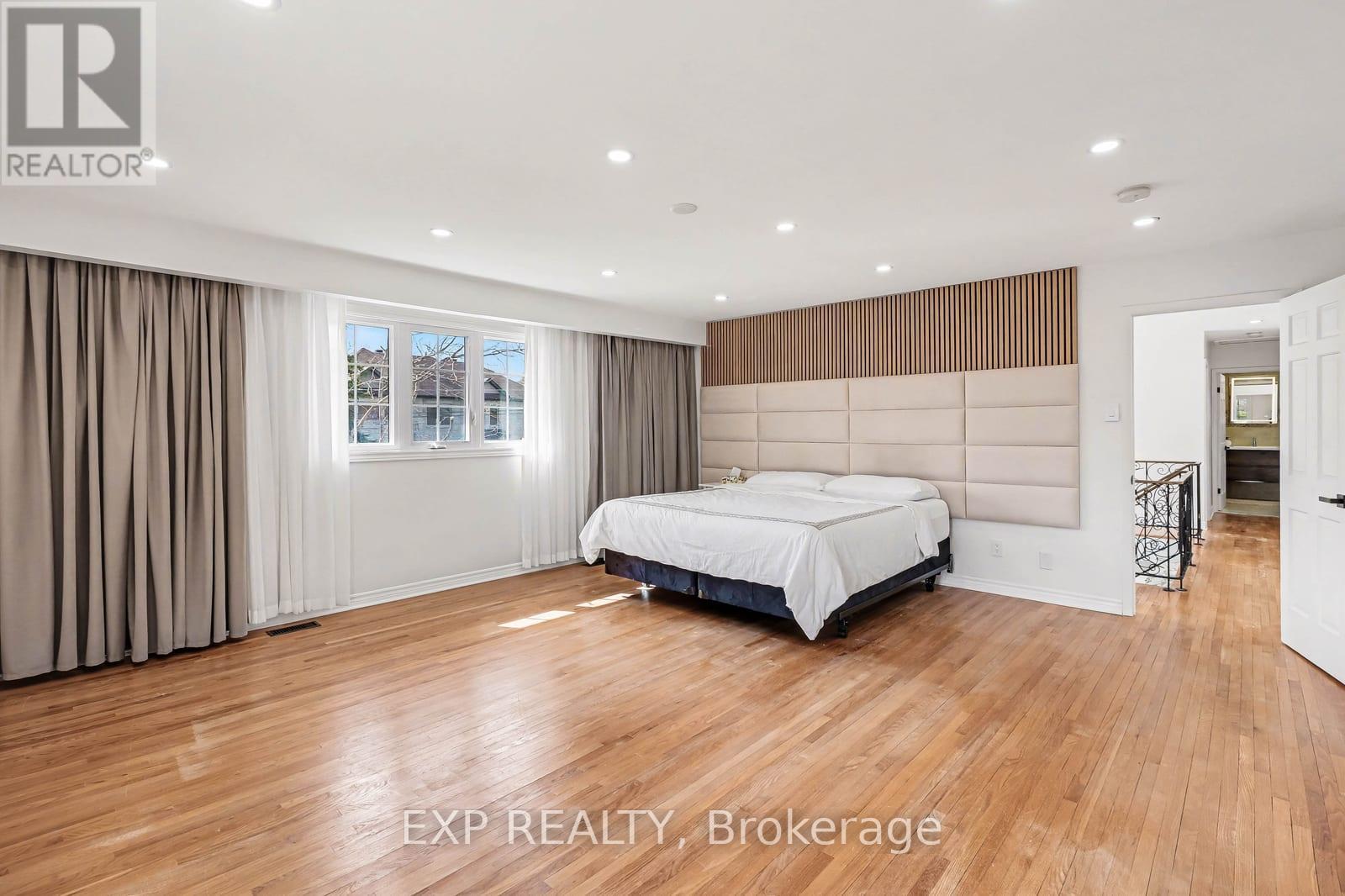11 LENNON DRIVE - 28