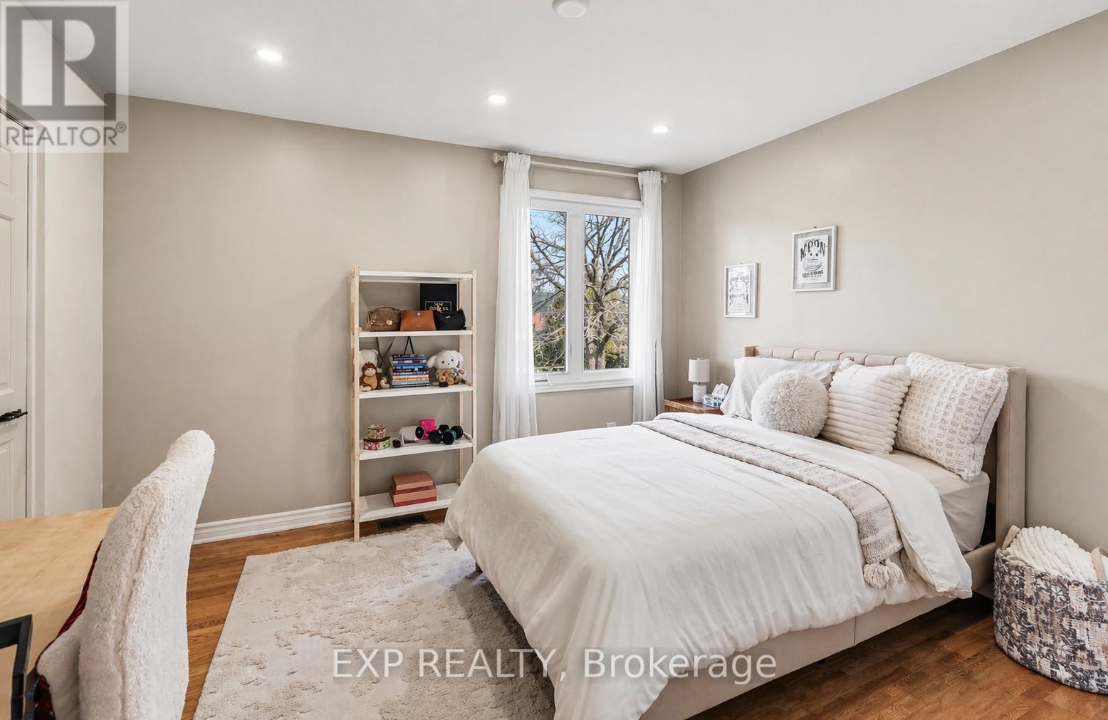 11 LENNON DRIVE - 30