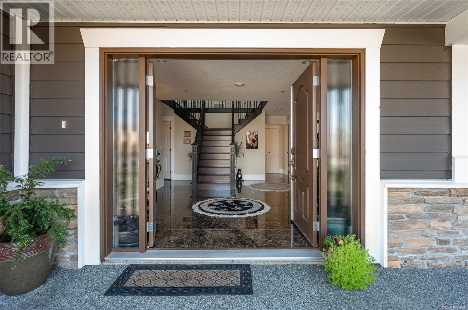 5615 Oceanview Terr - Image 3