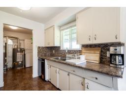 15675 40th Avenue, Surrey, BC V3Z1E6 Photo 24