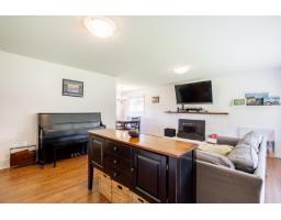 15675 40th Avenue, Surrey, BC V3Z1E6 Photo 16