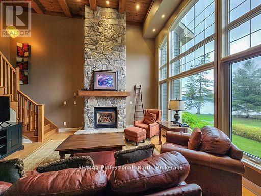 SANDFIELD 2, WEEK 10 - 3876 MUSKOKA ROAD 118 - 2