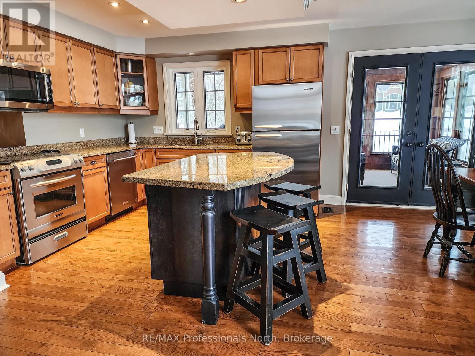 #C6/W1 3876 MUSKOKA 118 ROAD - 17