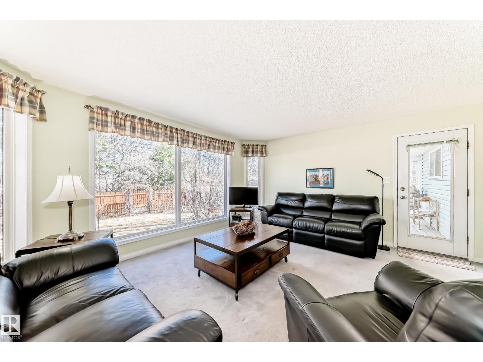 17 SPRINGFIELD CR, St. Albert