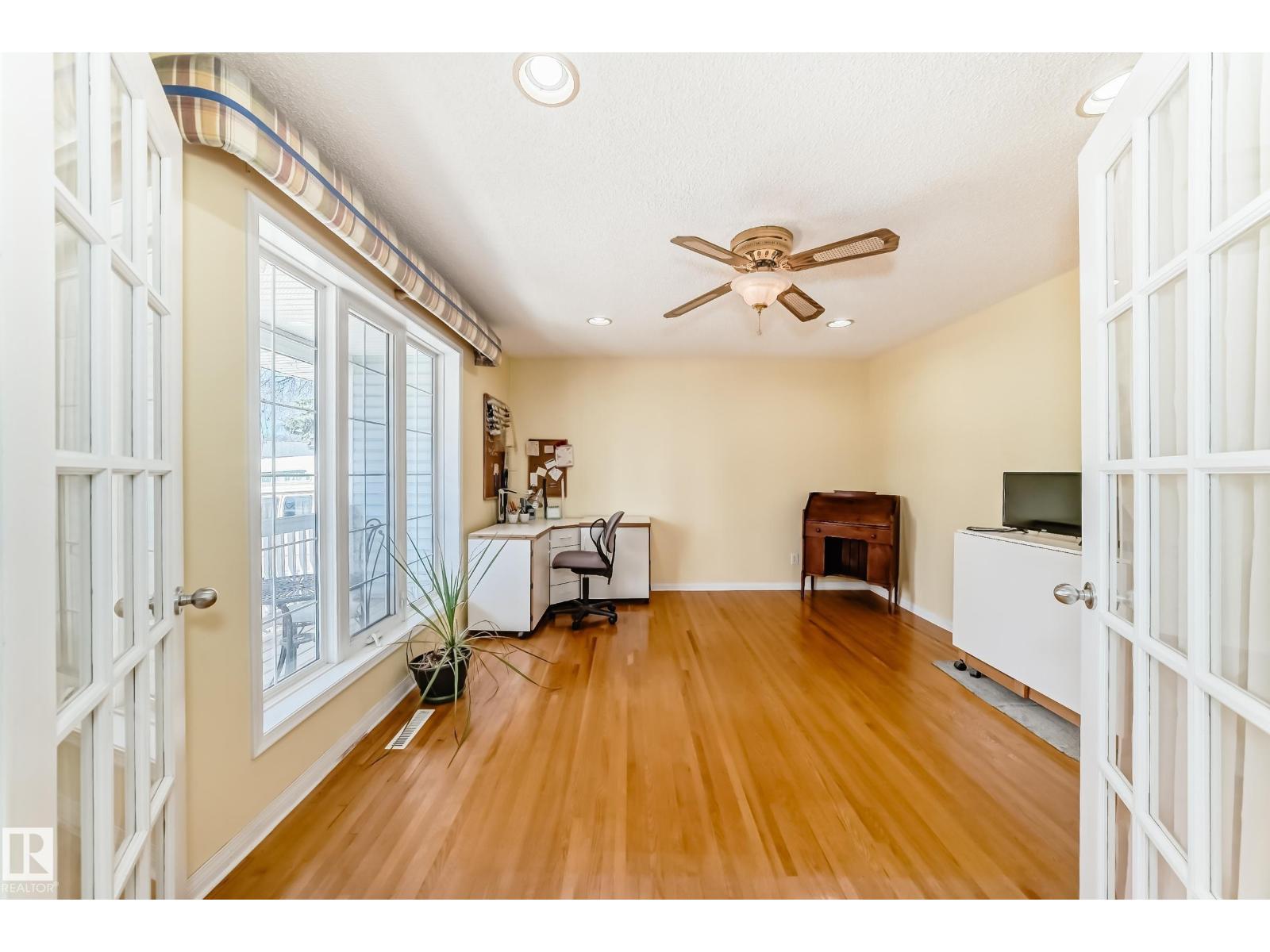 17 SPRINGFIELD CR, St. Albert