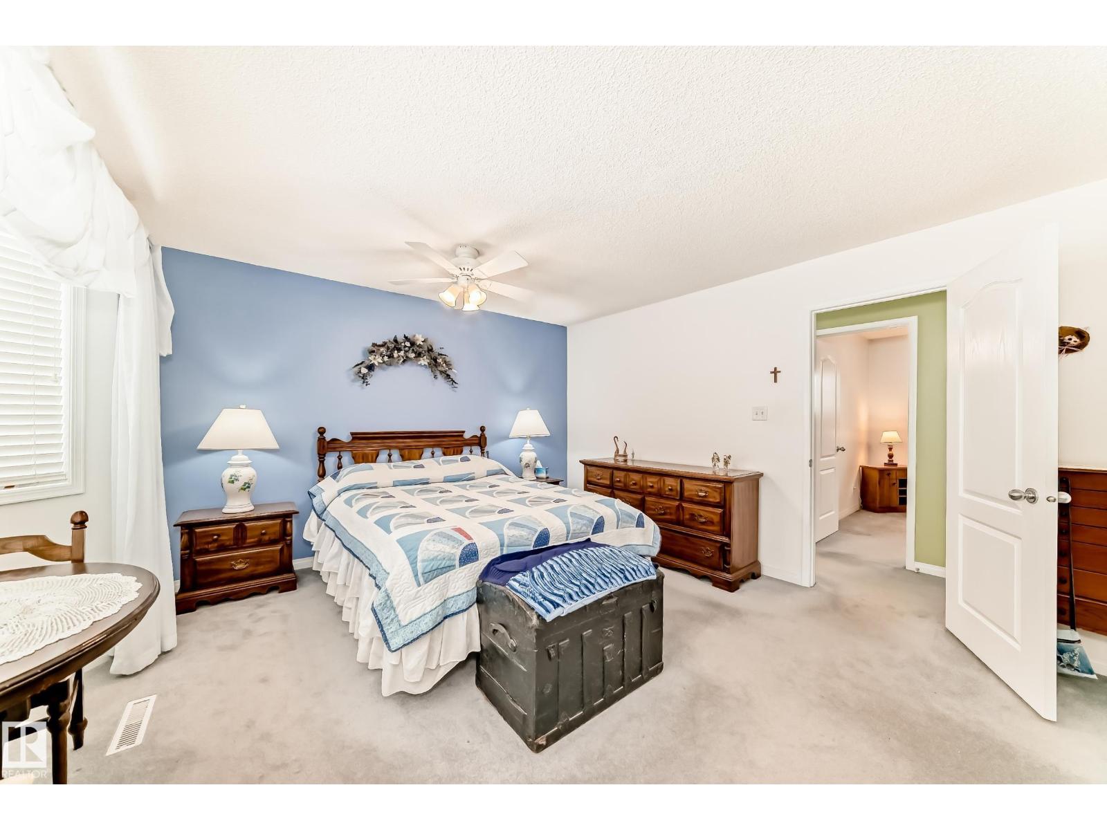 17 SPRINGFIELD CR, St. Albert