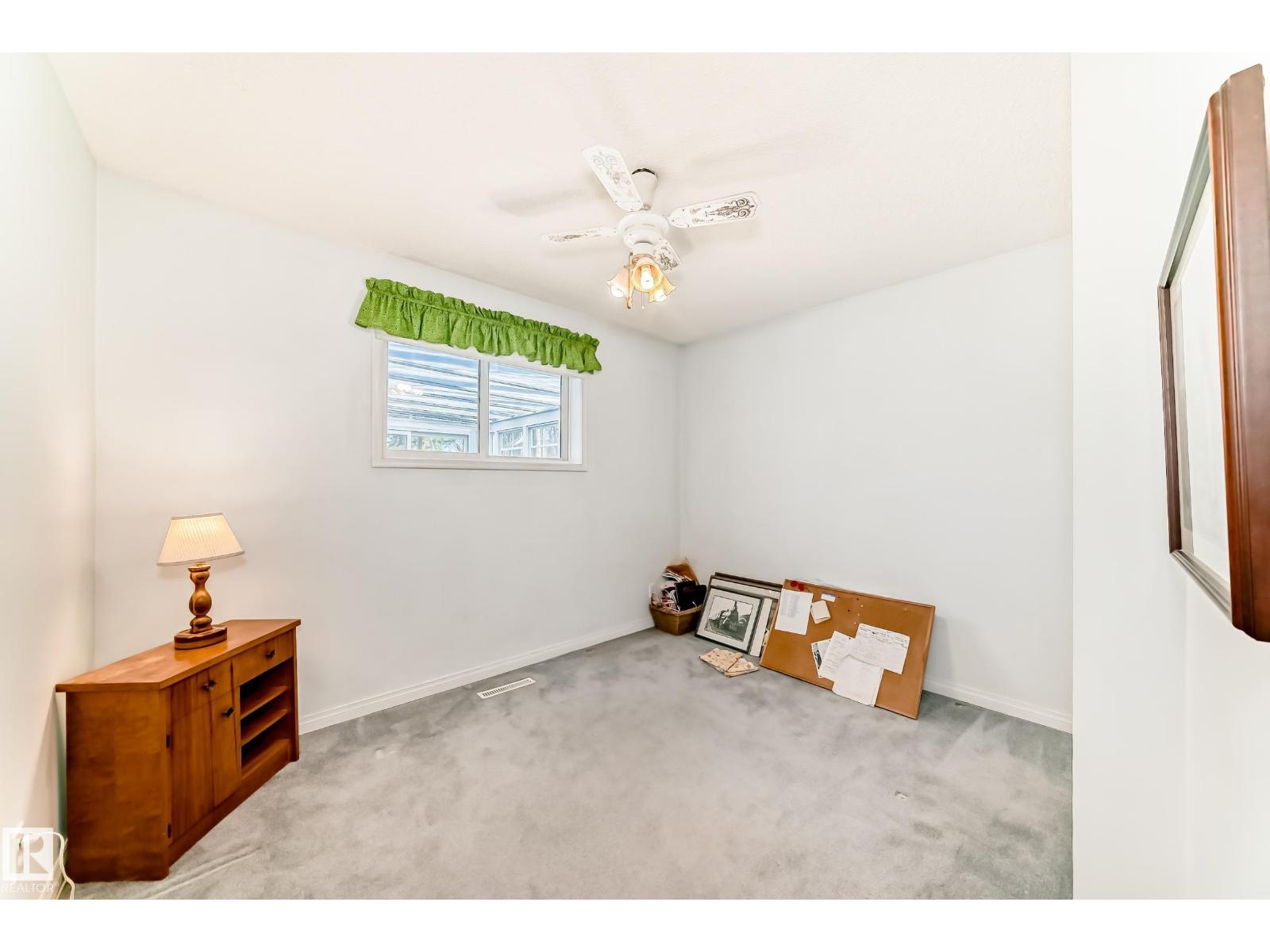 17 SPRINGFIELD CR, St. Albert