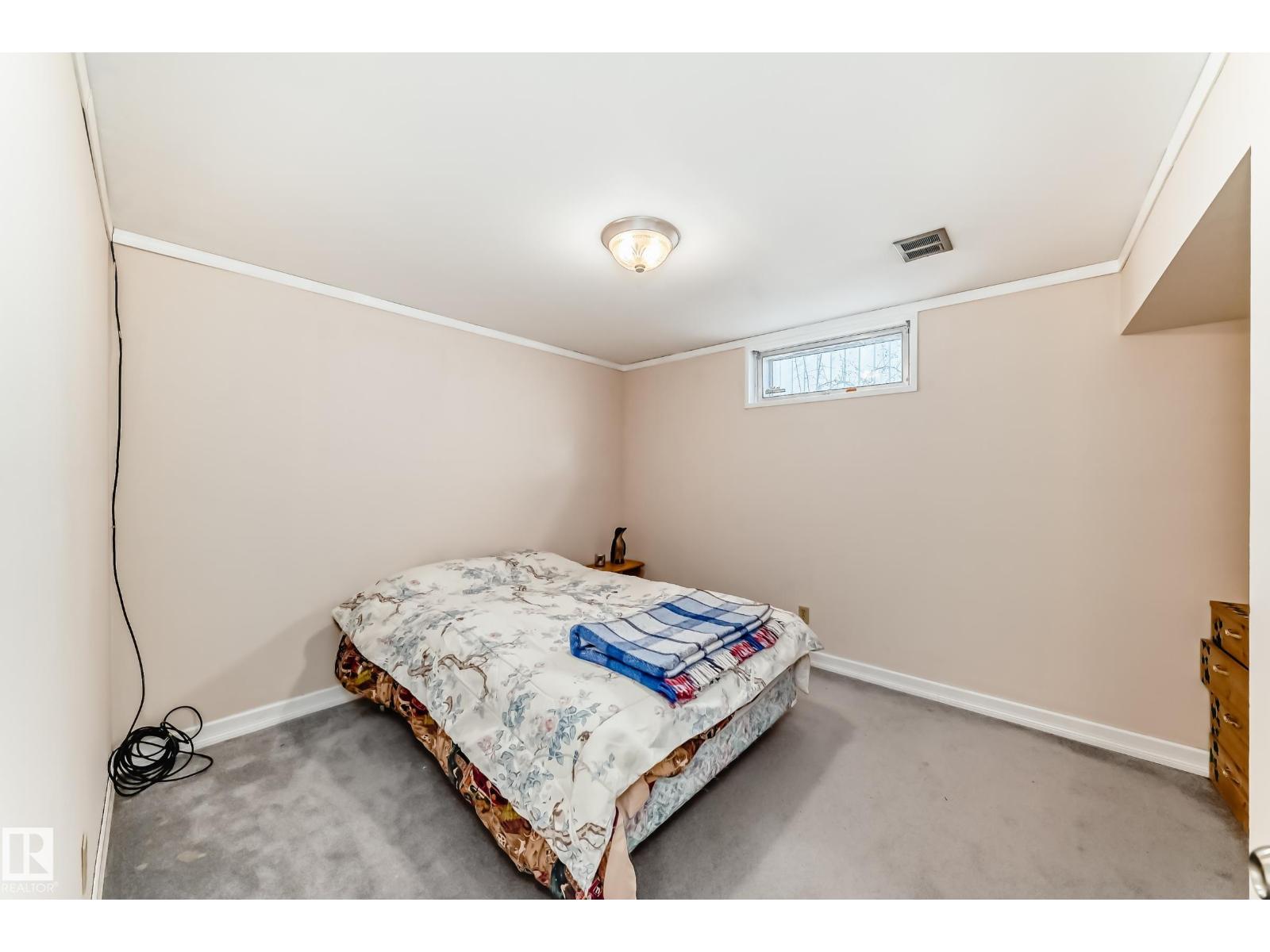 17 SPRINGFIELD CR, St. Albert