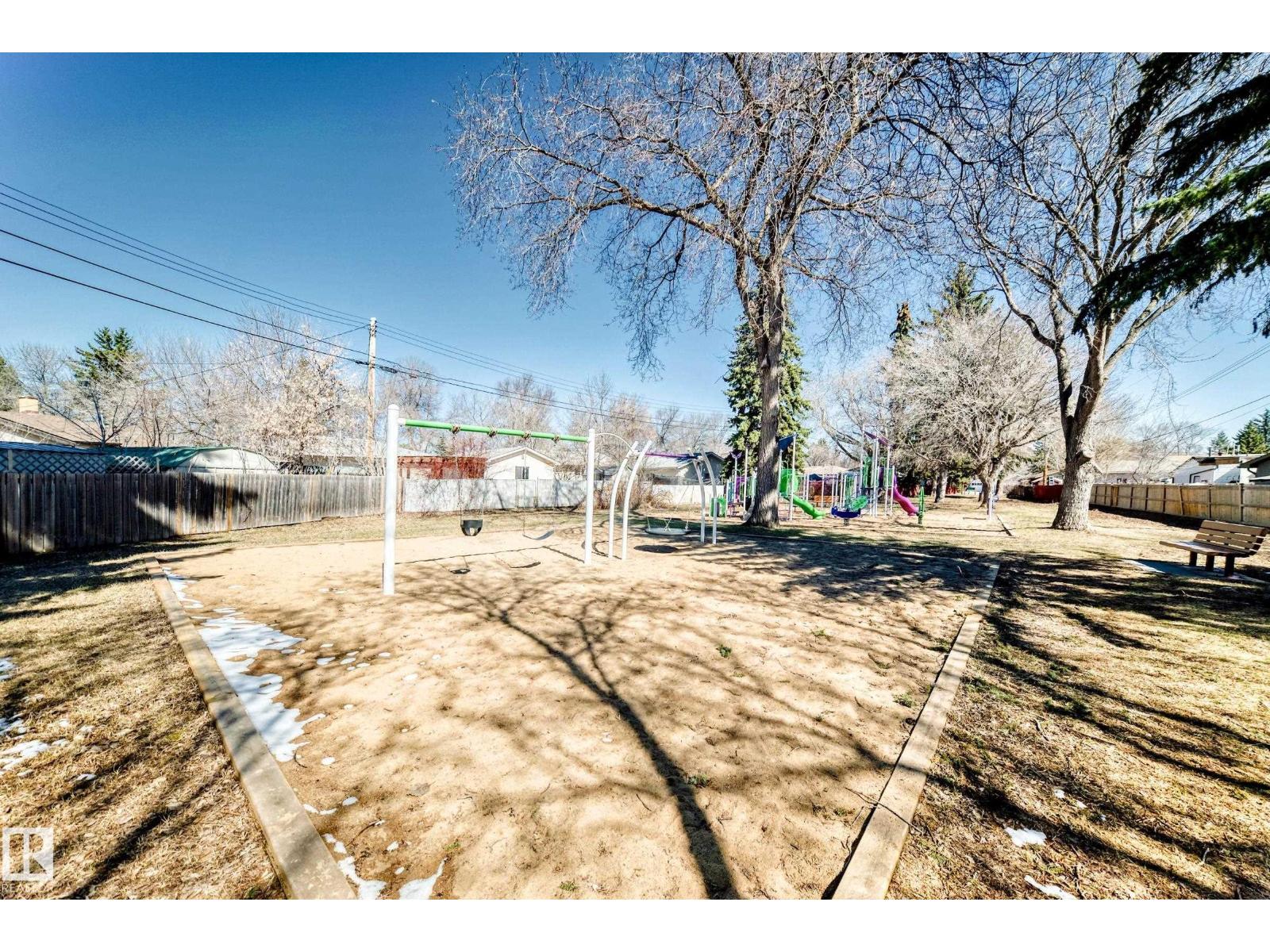 17 SPRINGFIELD CR, St. Albert