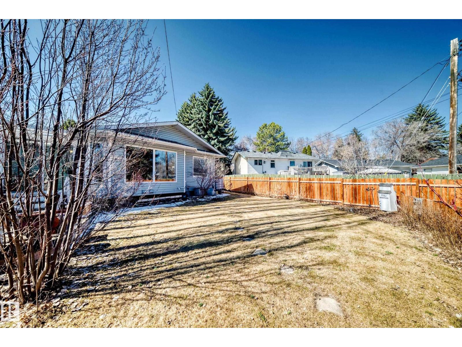 17 SPRINGFIELD CR, St. Albert