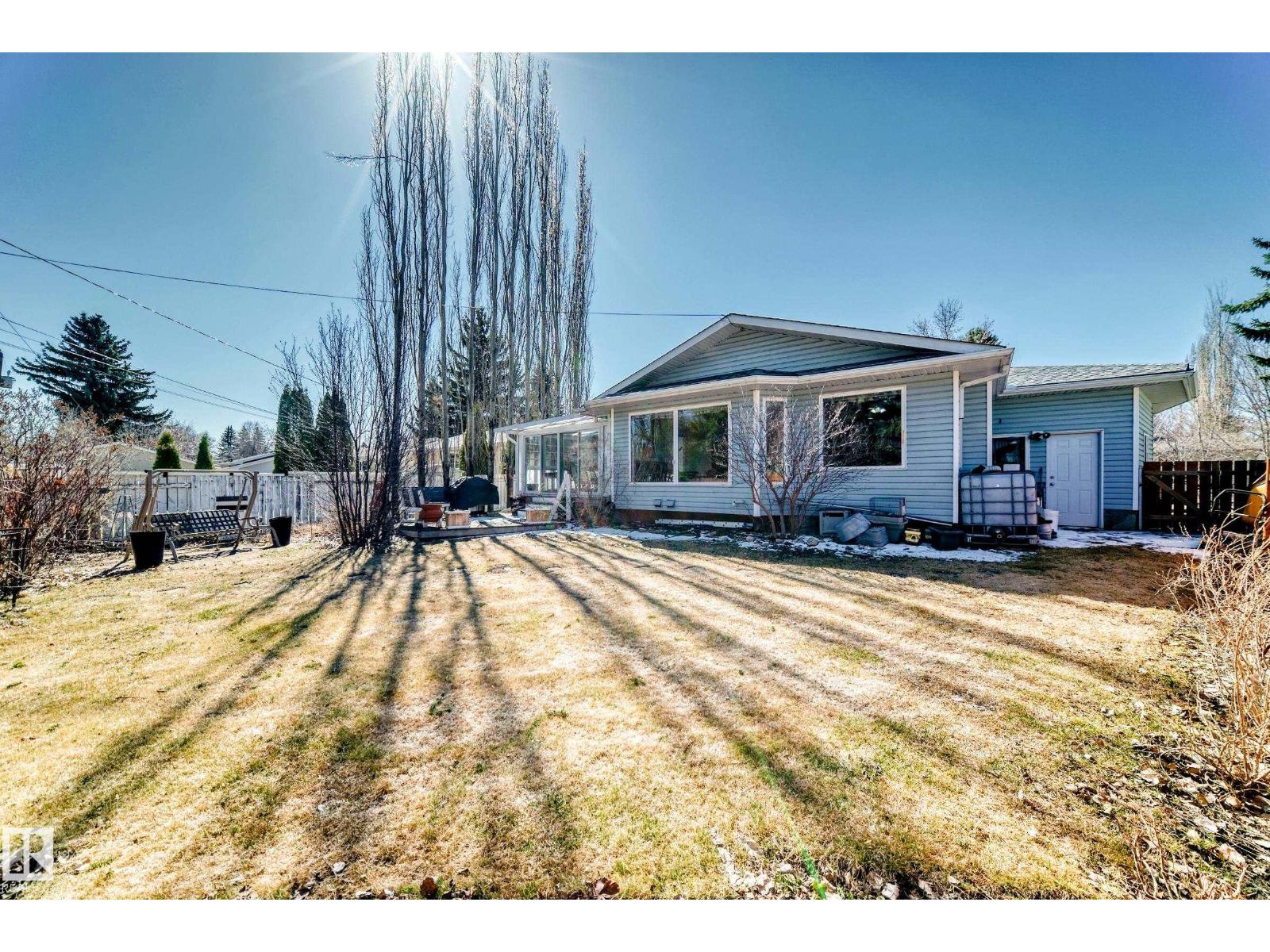 17 SPRINGFIELD CR, St. Albert
